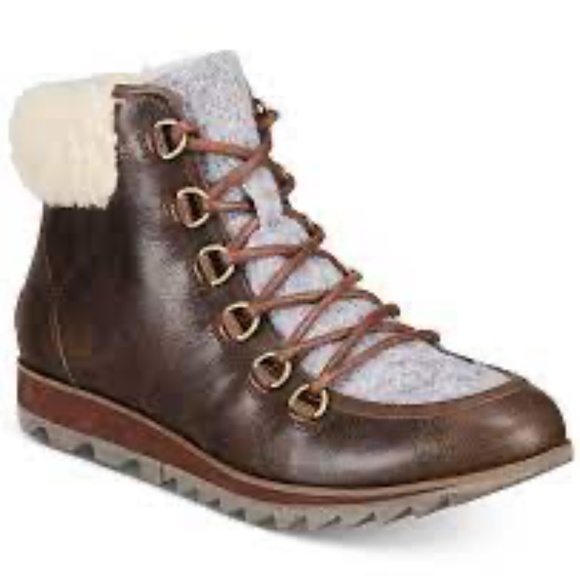 Sorel Shoes - Sorel Harlow Boots (New! Only Worn inside the Store)